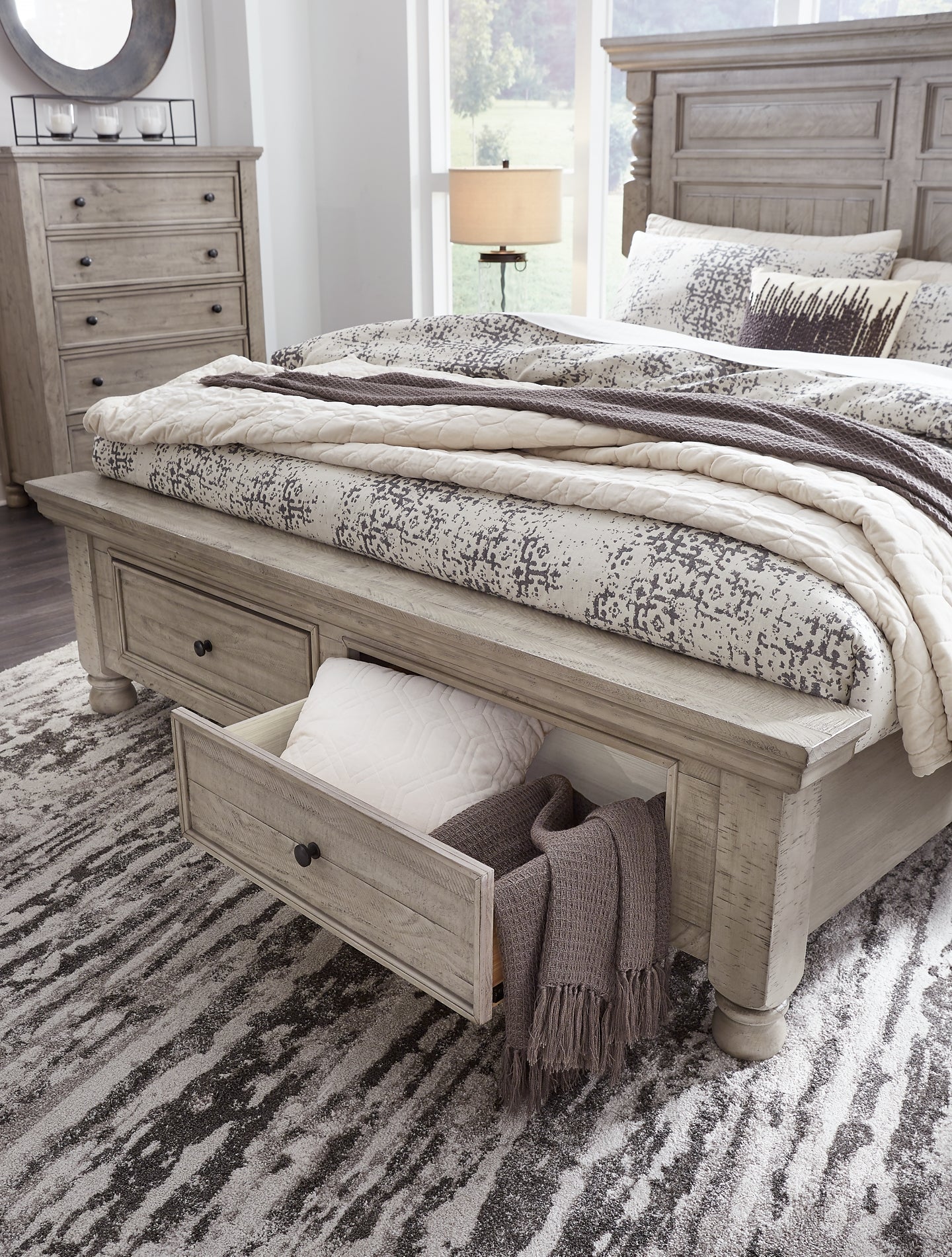Harrastone King Panel Bed with Mirrored Dresser and Chest